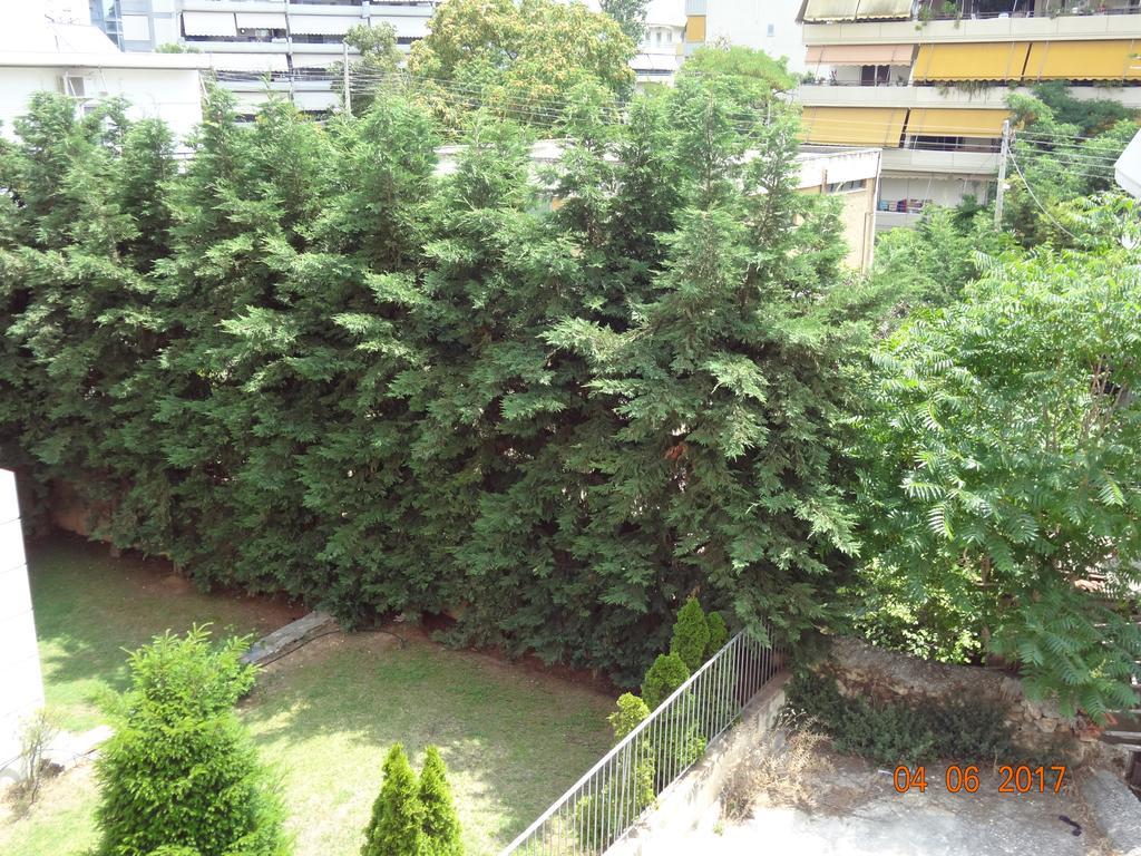 Apartment Studio Near Marousi Station Athena Bagian luar foto