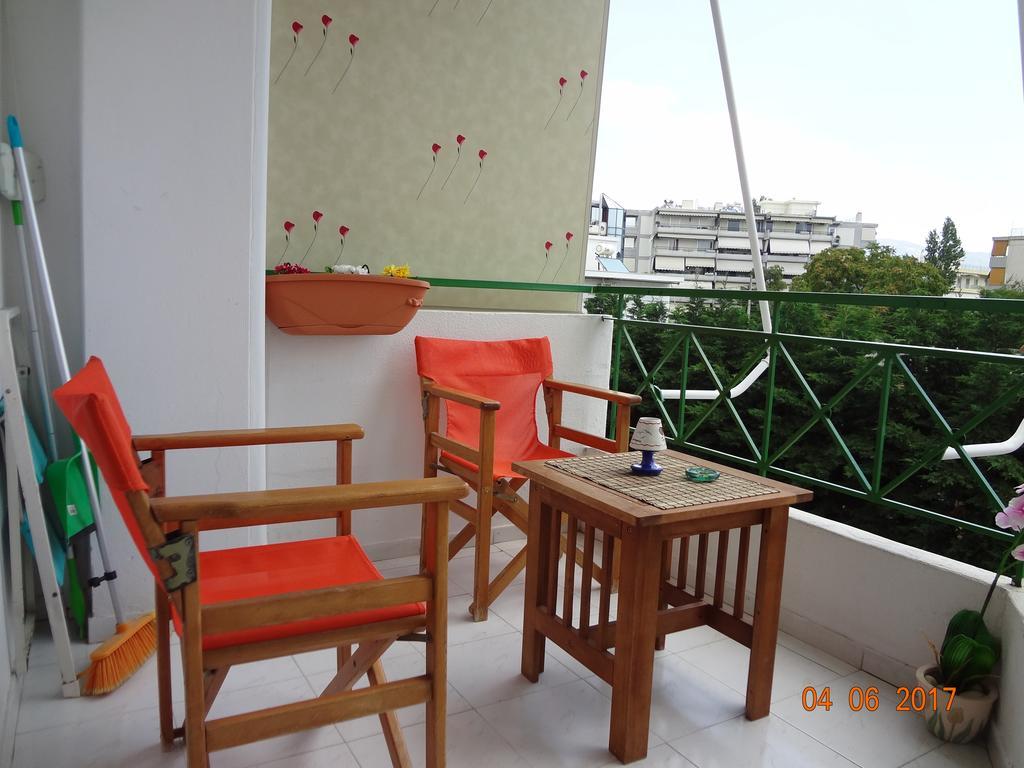 Apartment Studio Near Marousi Station Athena Bagian luar foto