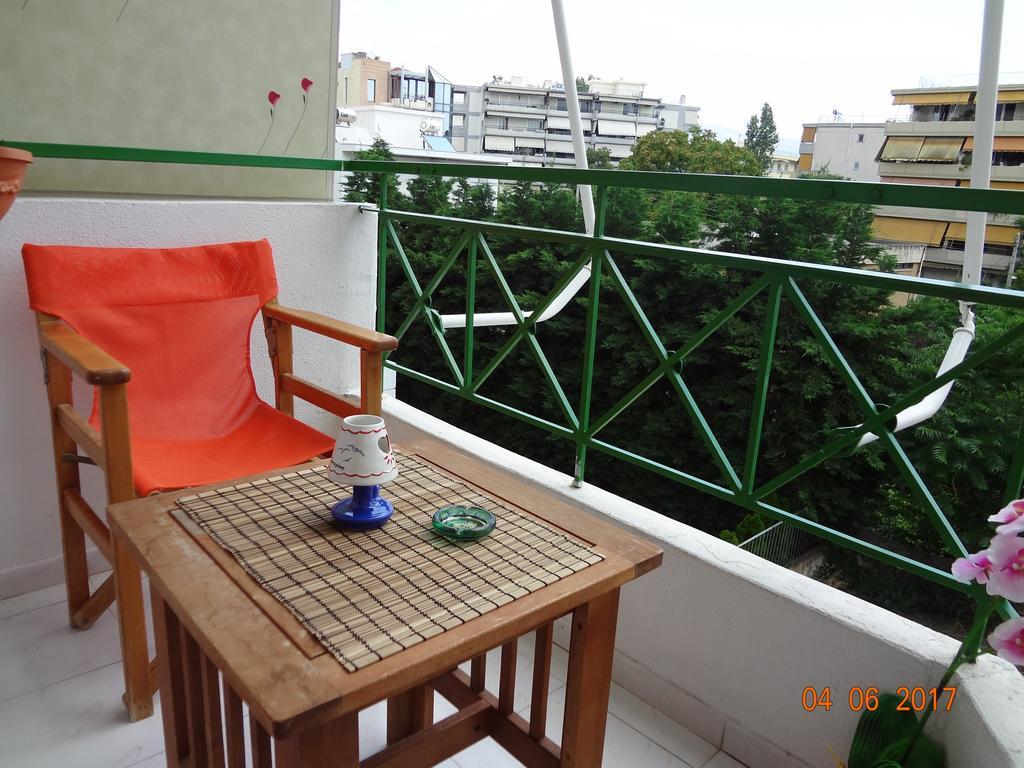 Apartment Studio Near Marousi Station Athena Bagian luar foto