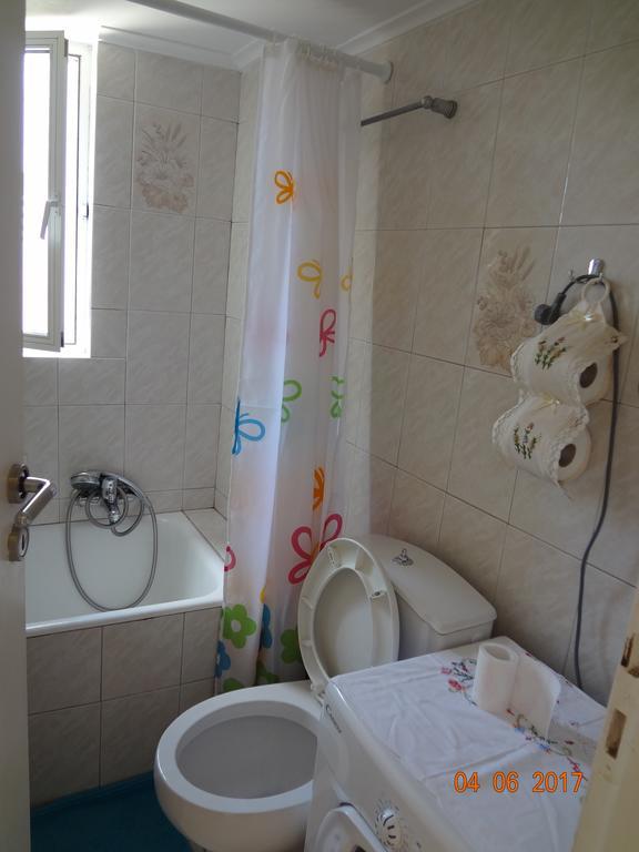 Apartment Studio Near Marousi Station Athena Bagian luar foto