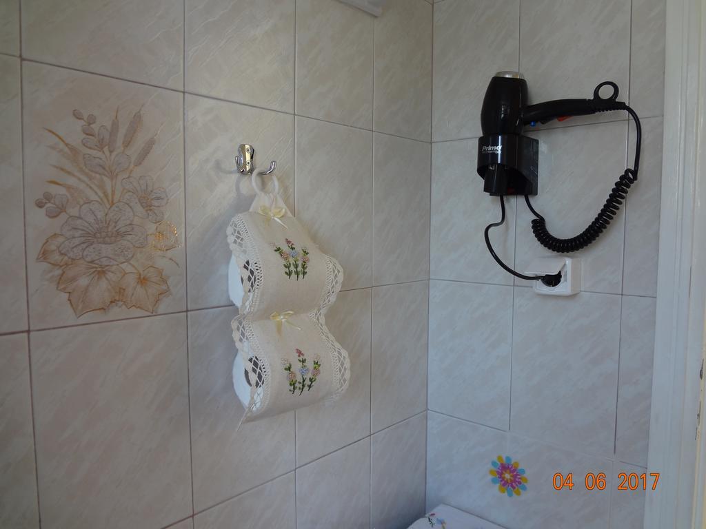 Apartment Studio Near Marousi Station Athena Bagian luar foto